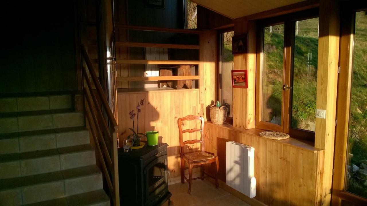 Gite " Oree Des Bois" Vertolaye Екстериор снимка