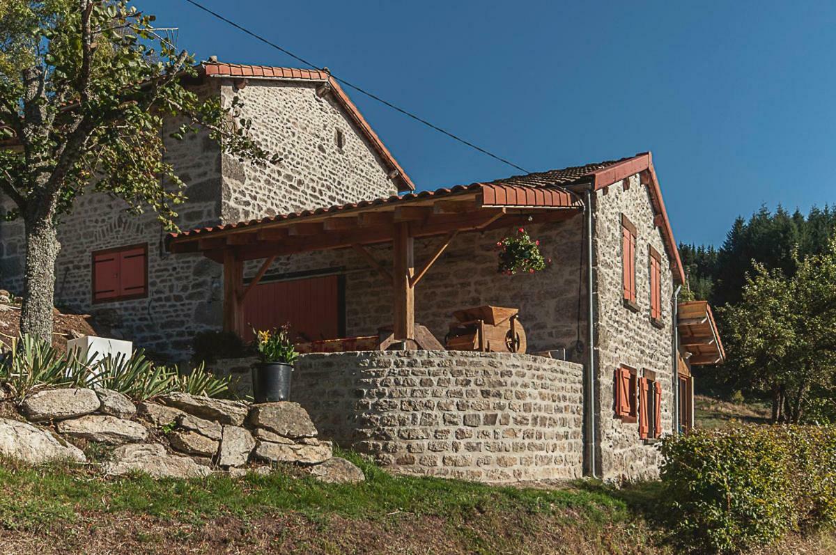 Gite " Oree Des Bois" Vertolaye Екстериор снимка